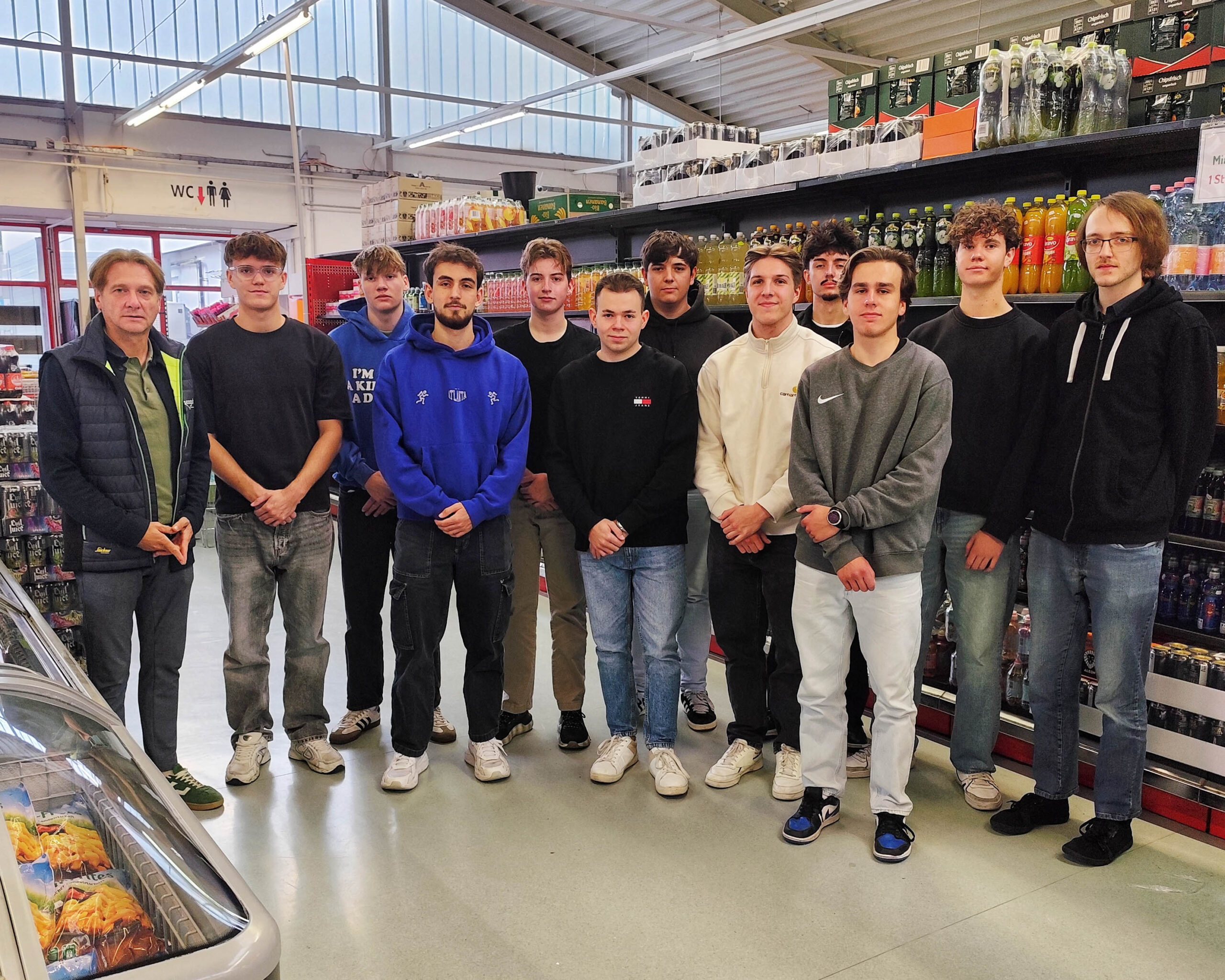 Die Zivildiener mit soogut Geschäftsführer Wolfgang Brillmann